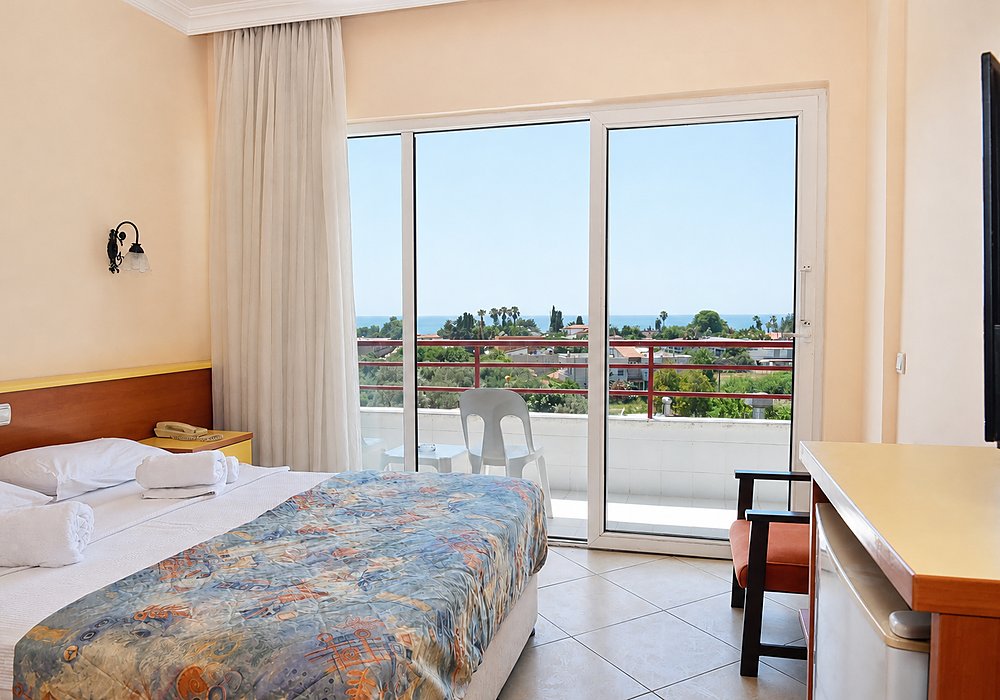 Sea-view room at Side Kervan Hotel